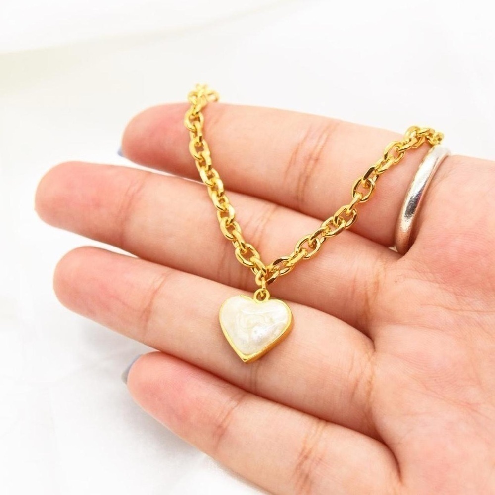 Pearl Heart Chain - Picture 4 of 5